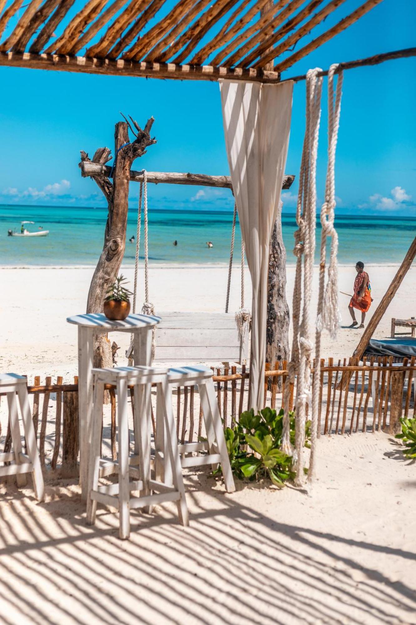 B4 Beach Club Paje Exterior photo