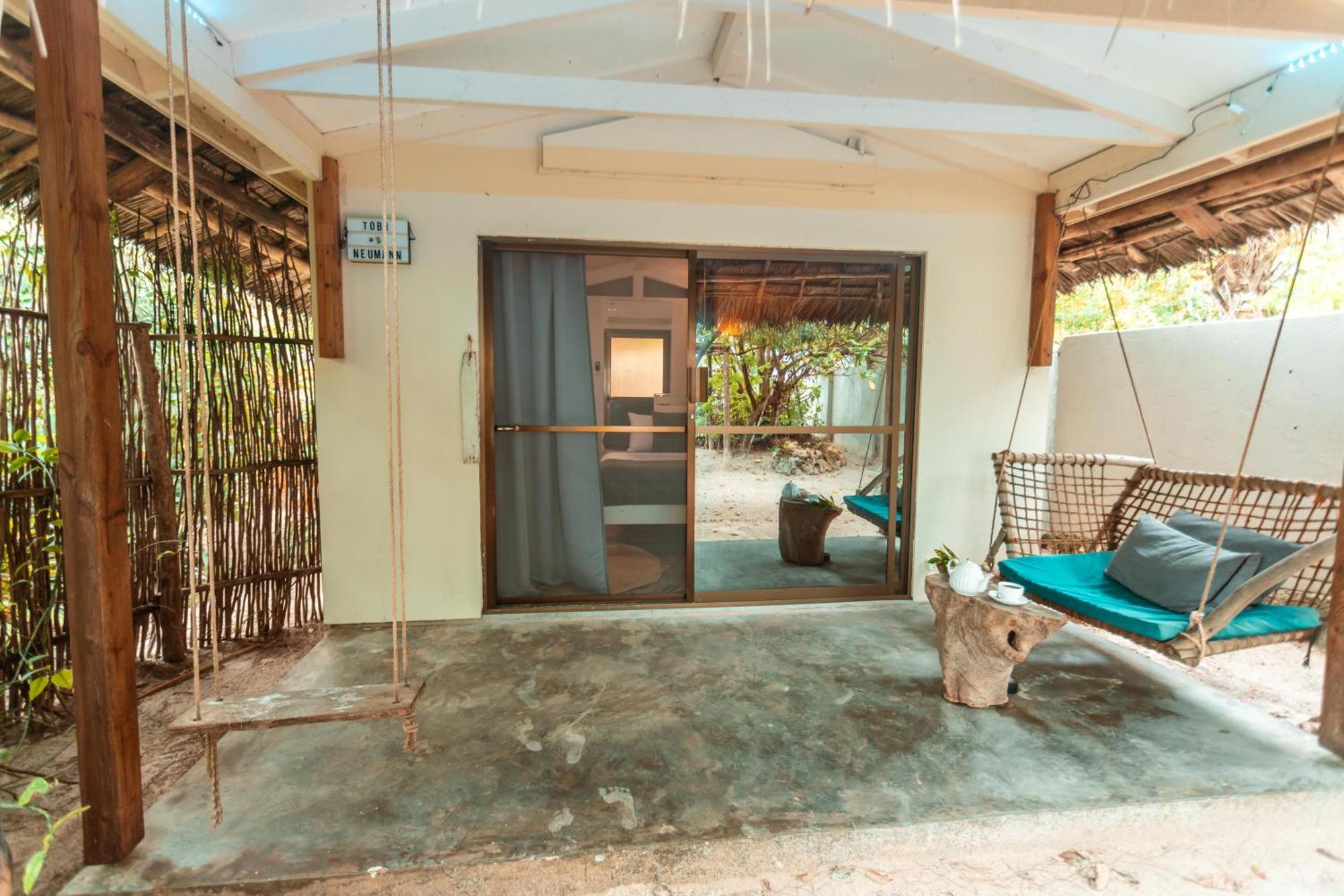 B4 Beach Club Paje Exterior photo
