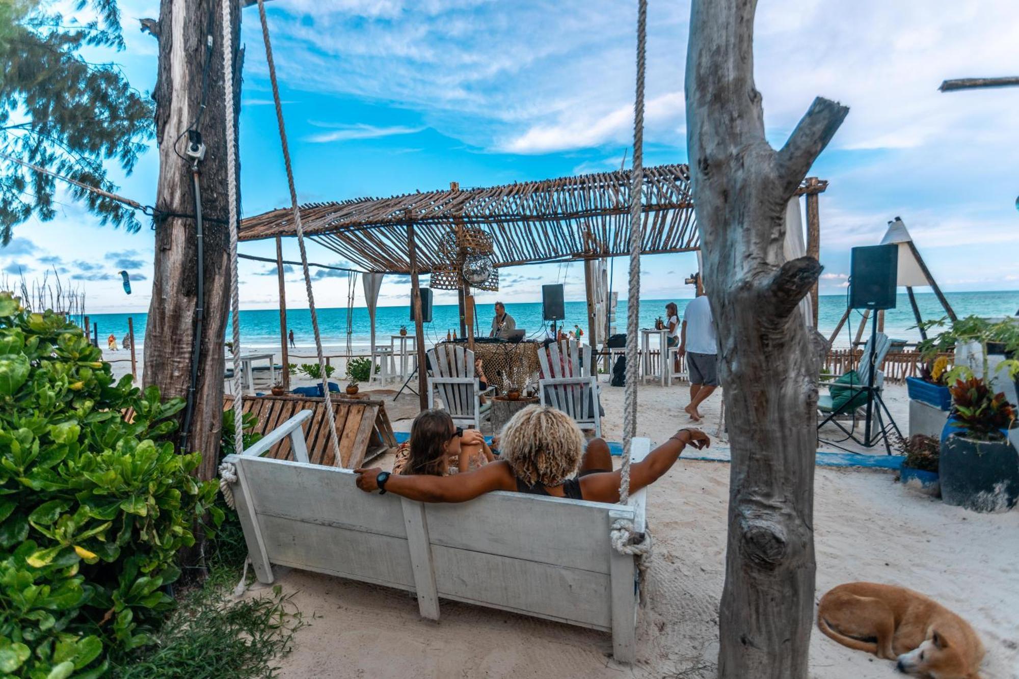 B4 Beach Club Paje Exterior photo