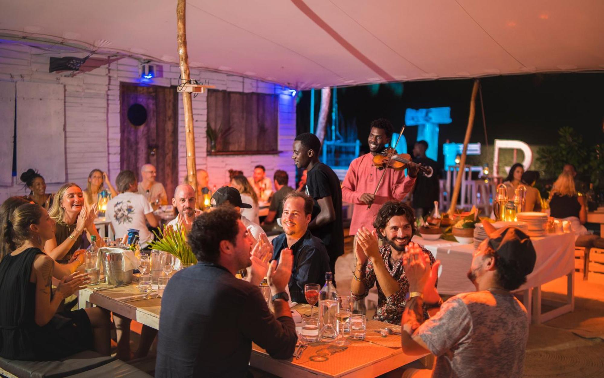 B4 Beach Club Paje Exterior photo